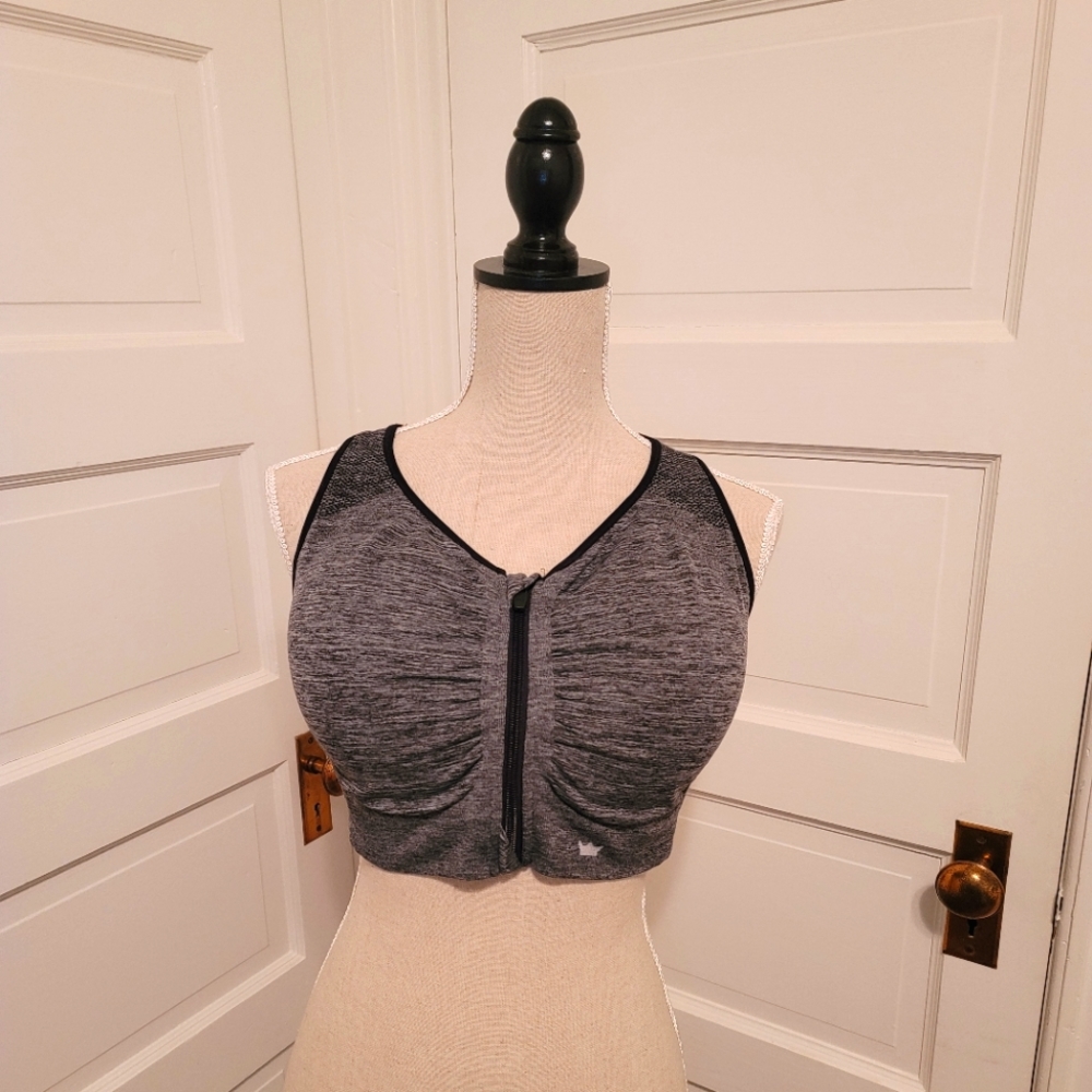Shefit lounge bra in gray